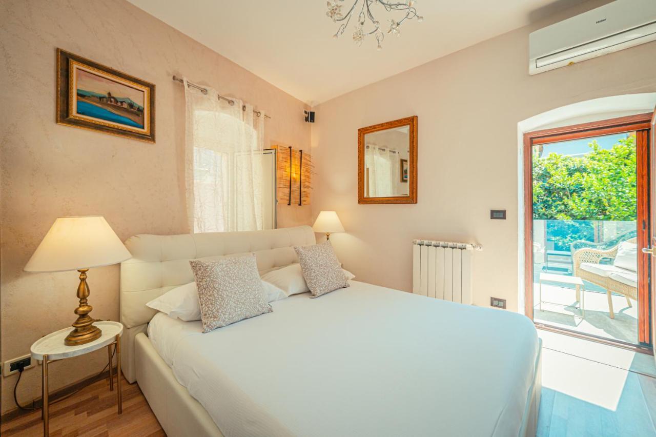 Private Villa At Villa Al Duomo Таорміна Екстер'єр фото